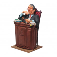 Скульптура Судья, 